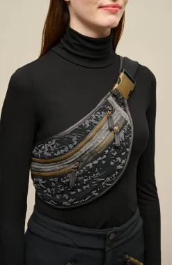 Bestickete Beltbag aus Schöller