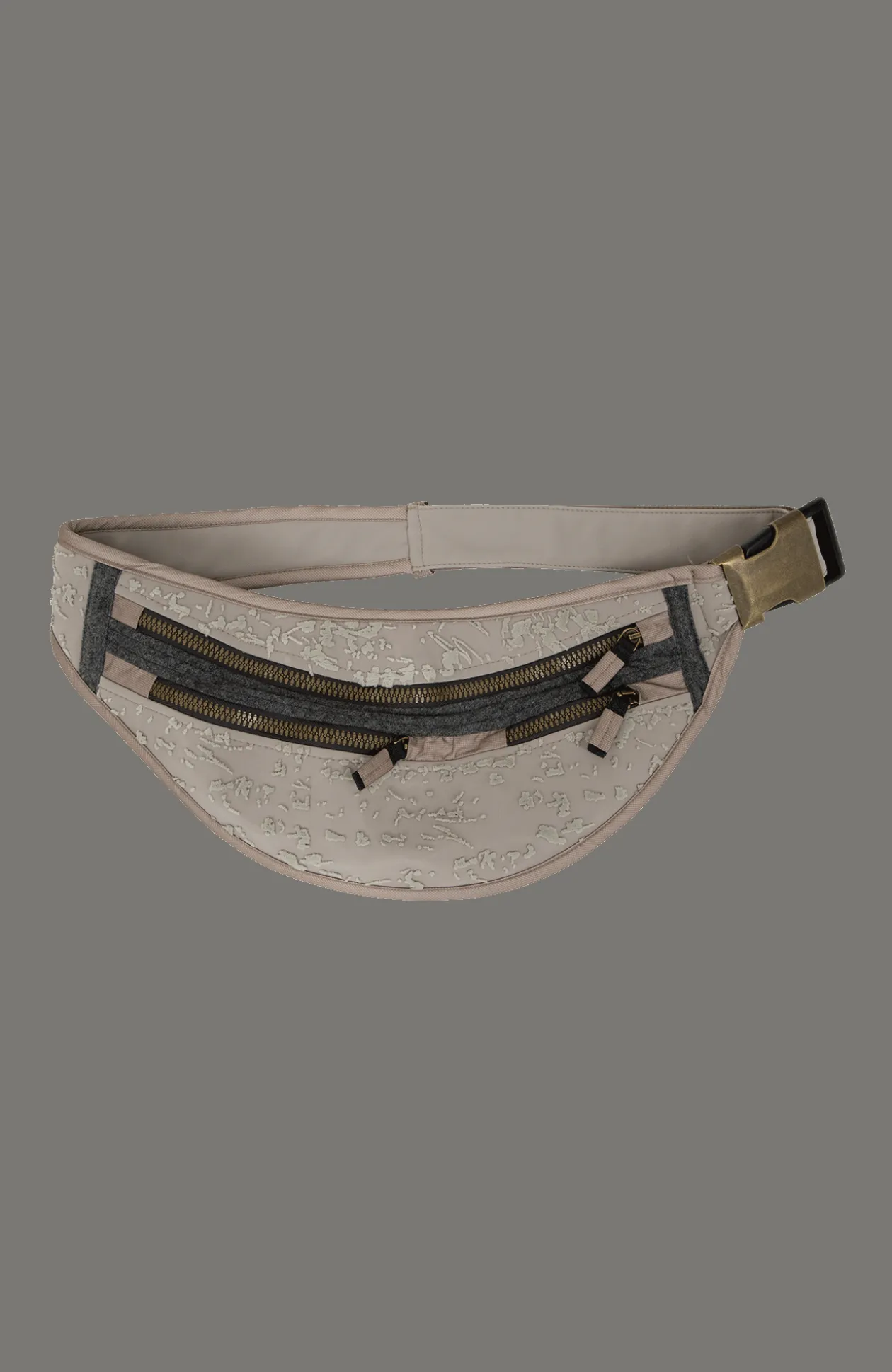 Bestickete Beltbag aus Schöller